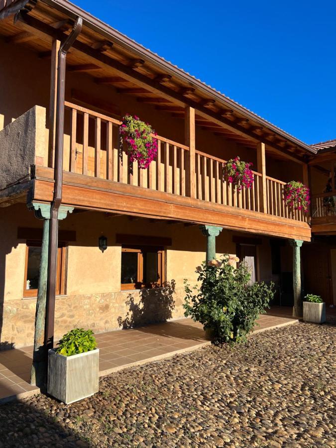 Casa Villa Franca Llamas de la Ribera Exterior photo